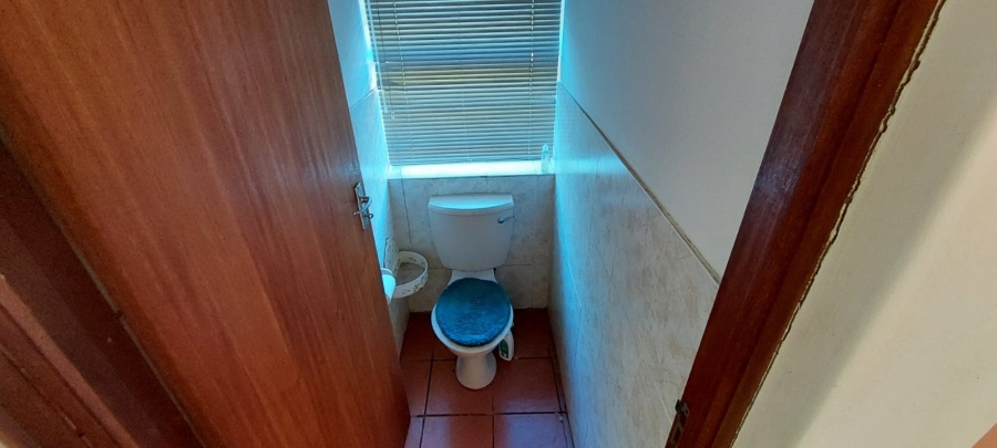 2 Bedroom Property for Sale in Wavecrest Eastern Cape